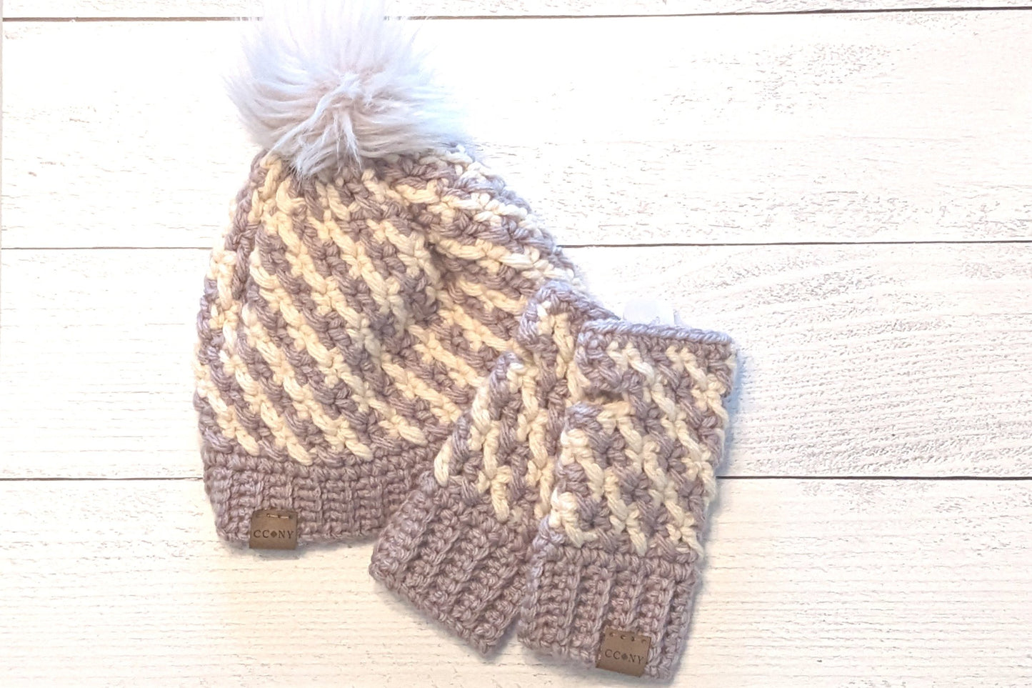 Swirling Stripes Fingerless Gloves