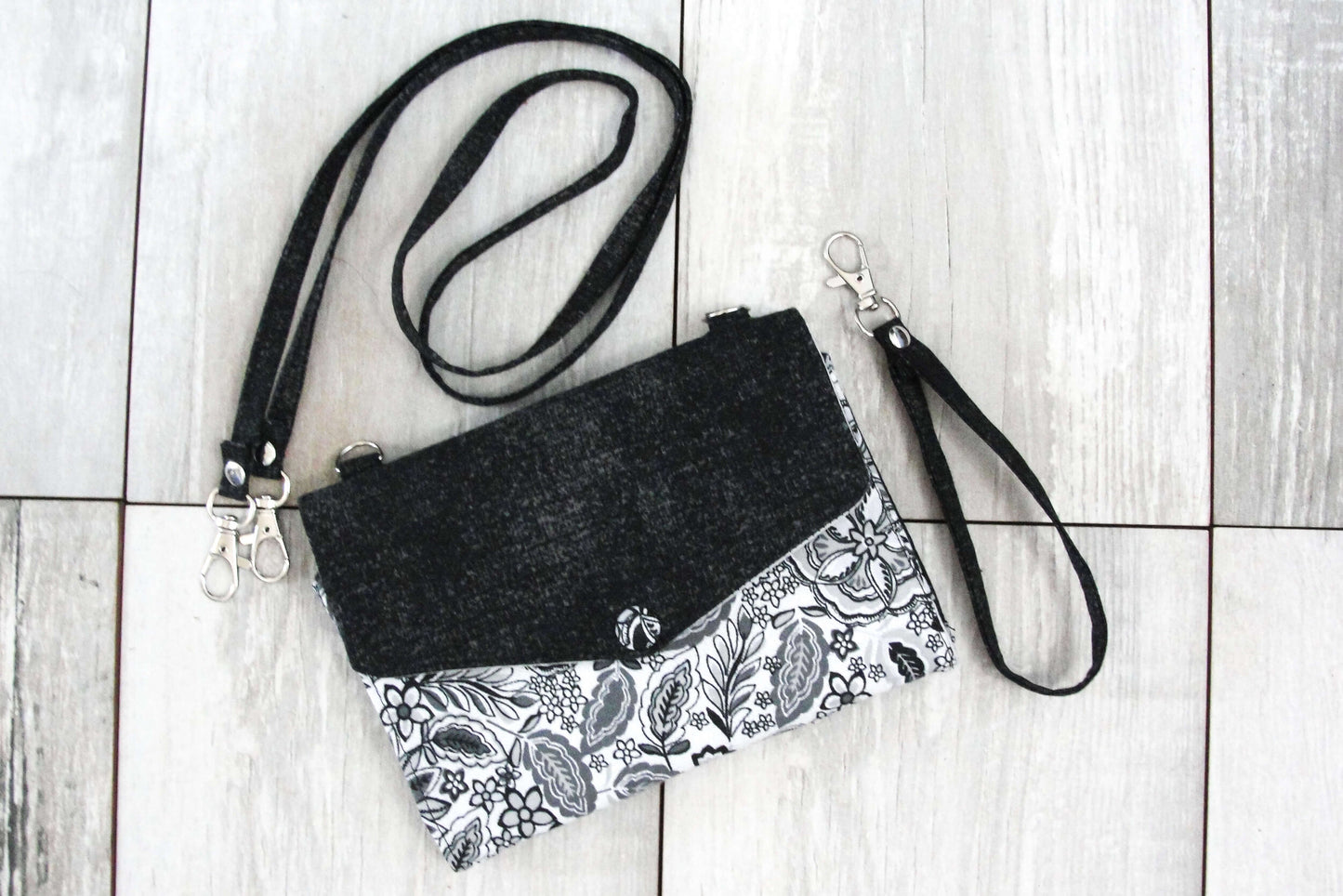 Tressa Crossbody Bag
